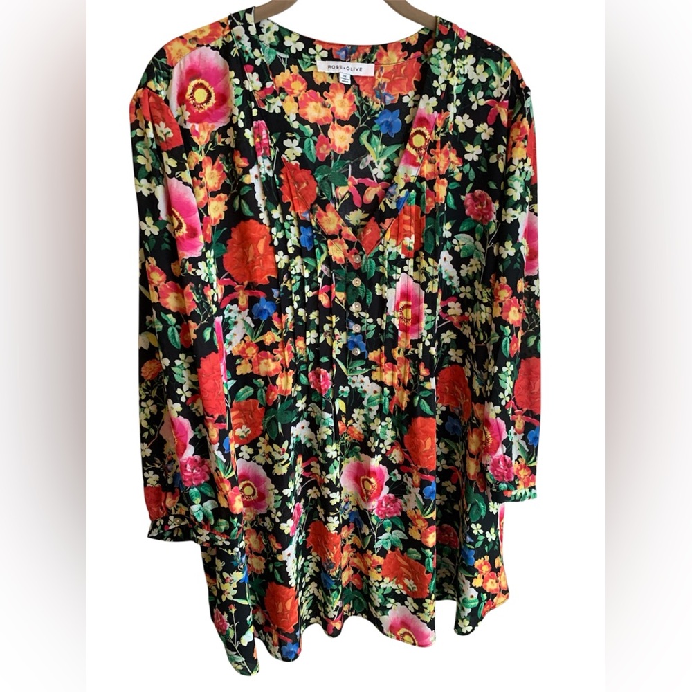 ROSE AND OLIVE PLUS SIZE 3X WOMEN’S TOP